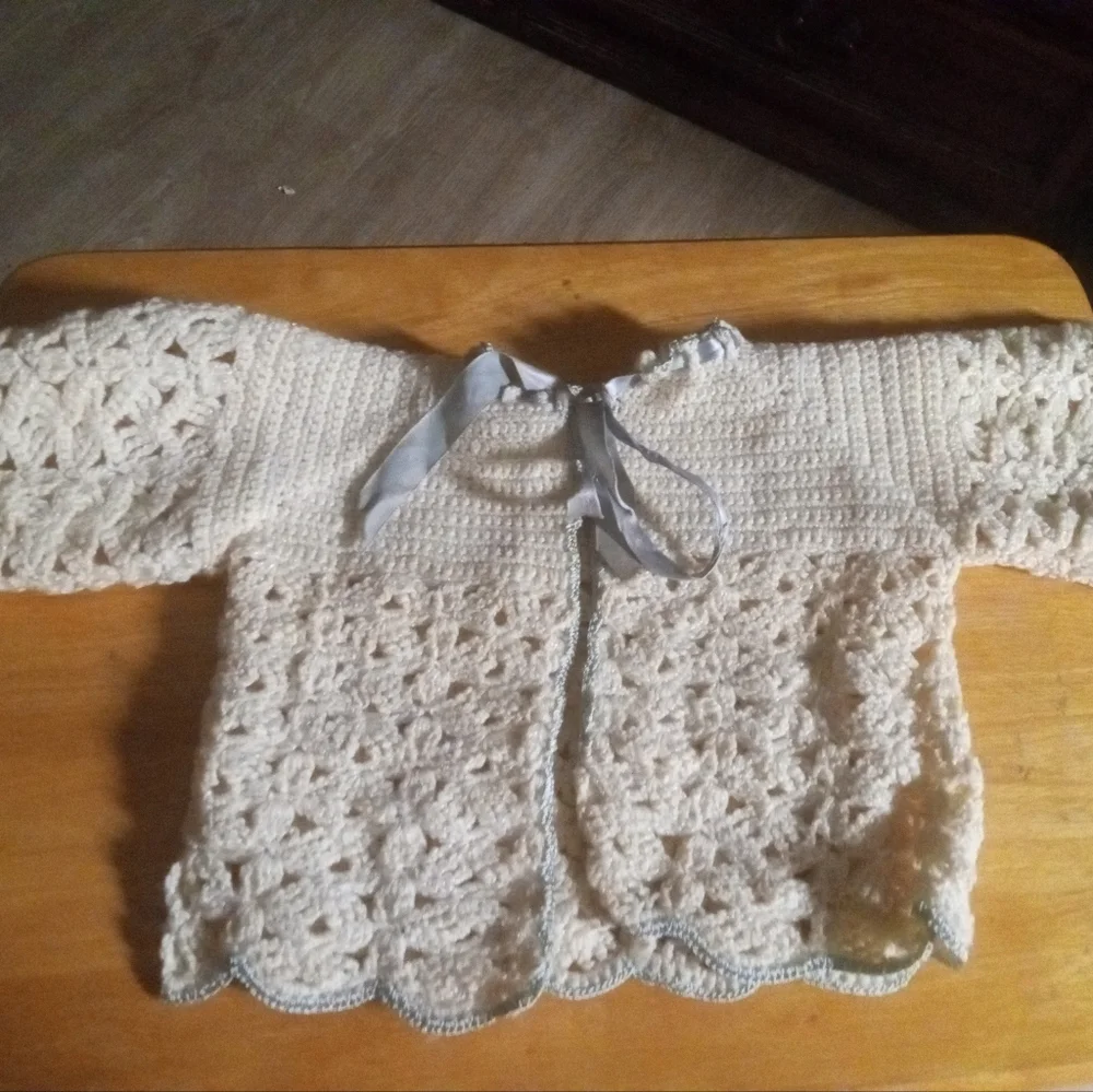 Crochet Baby Matinee Jacket / Cardigan (3 - 6) months - Picture 2 of 8